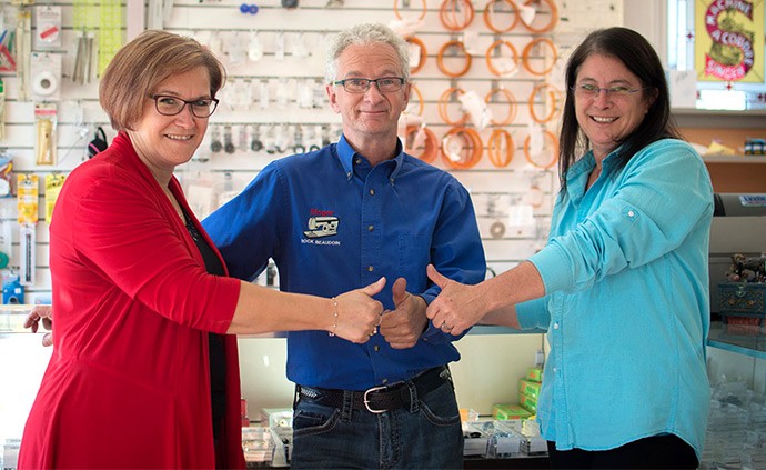 equipe-690 Marie-Josée, Rock et Normande - Rock Beaudoin, experts en machines à coudre