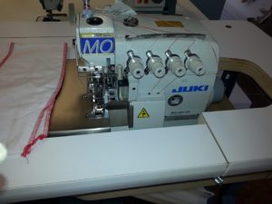 Machine à coudre industrielle Juki 4 Fils, MO-6814S
